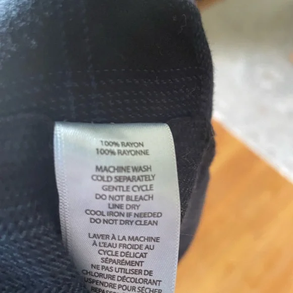 Beachlunchlounge Lightweight Plaid Button Up - Picture 7 of 7